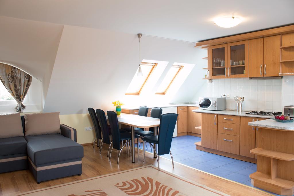 Titán Apartman Gyula Exterior foto